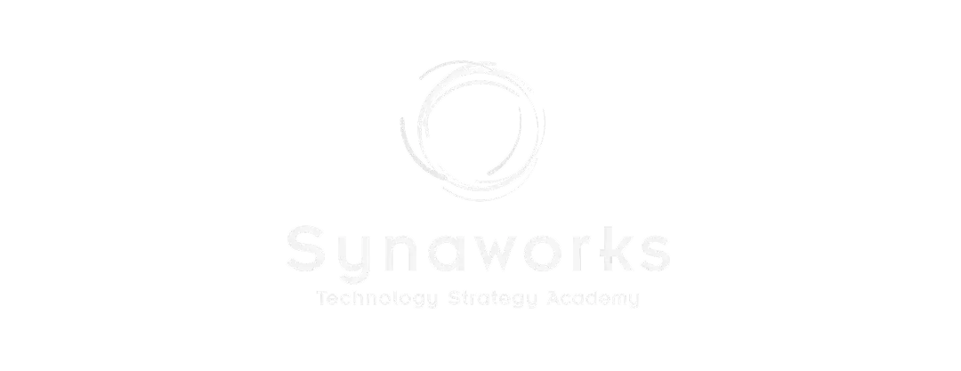 Logo von Synaworks: oben ein abstraktes, kreisförmiges Linien-Symbol, darunter der Schriftzug ‚Synaworks‘ und die Unterzeile ‚Technology Strategy Academy‘ in weißen Buchstaben